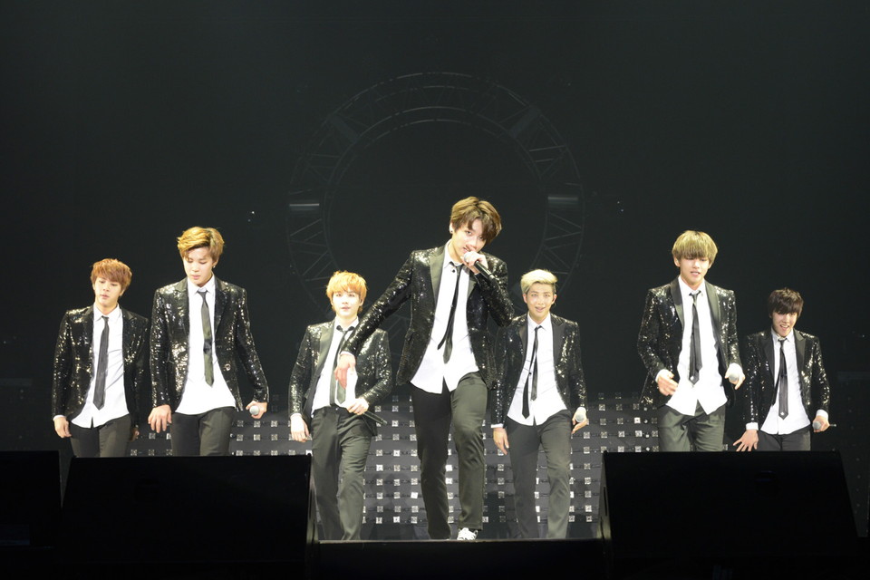 防弾少年団 1st JAPAN TOUR 2015「WAKE UP:OPEN YOUR EYES」